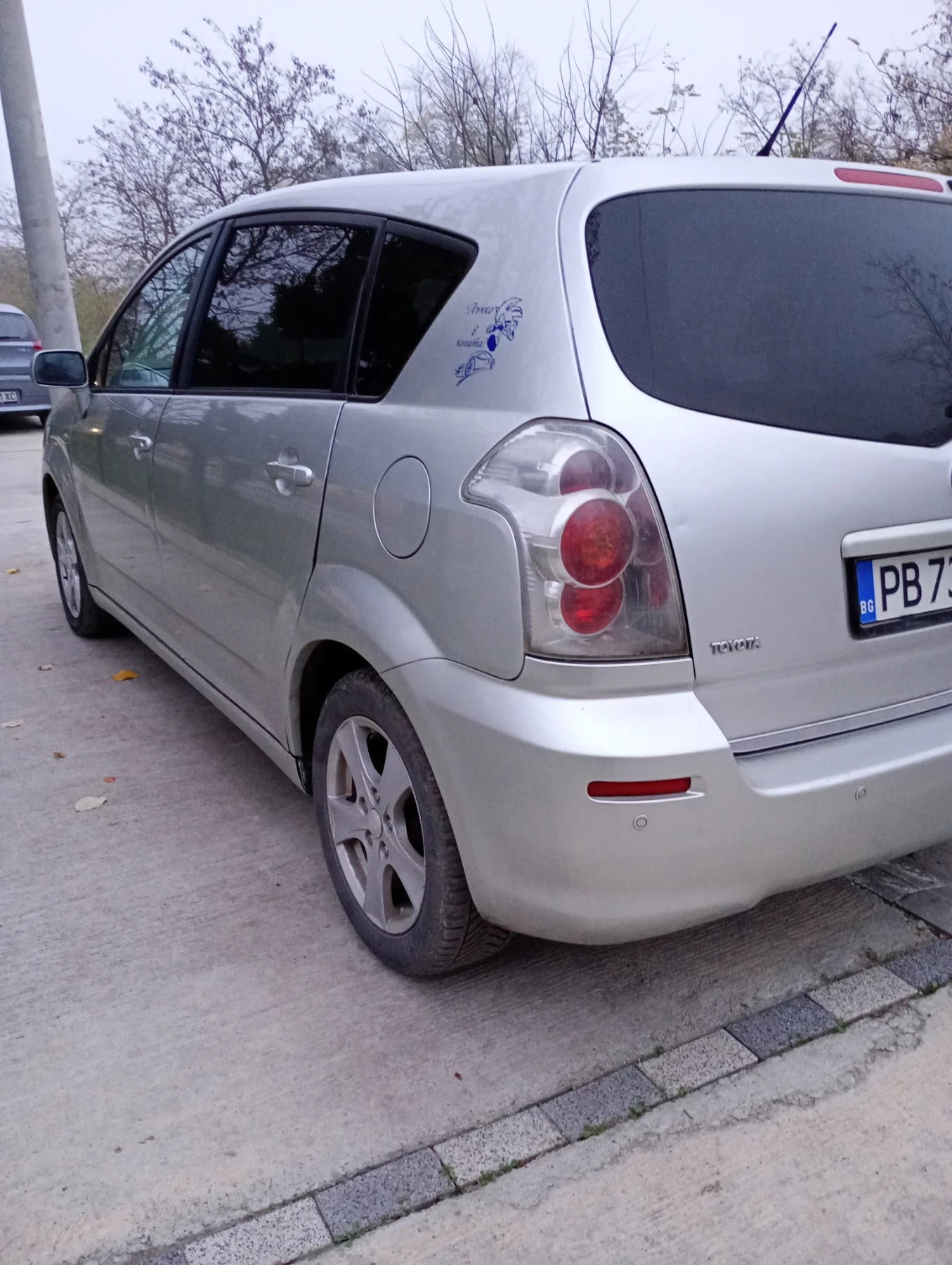 Toyota Corolla verso  - изображение 3