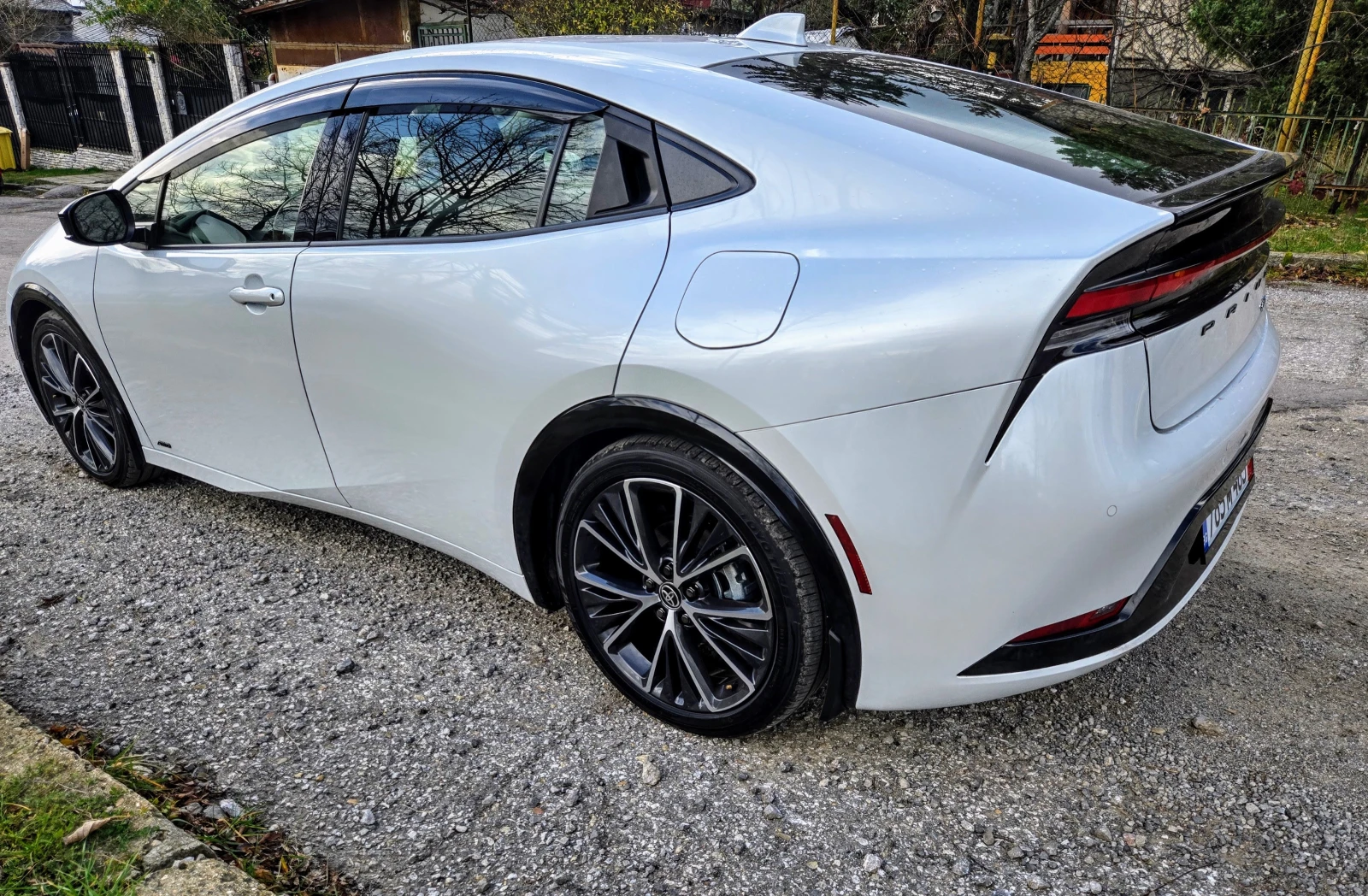 Toyota Prius XLE AWD - изображение 5