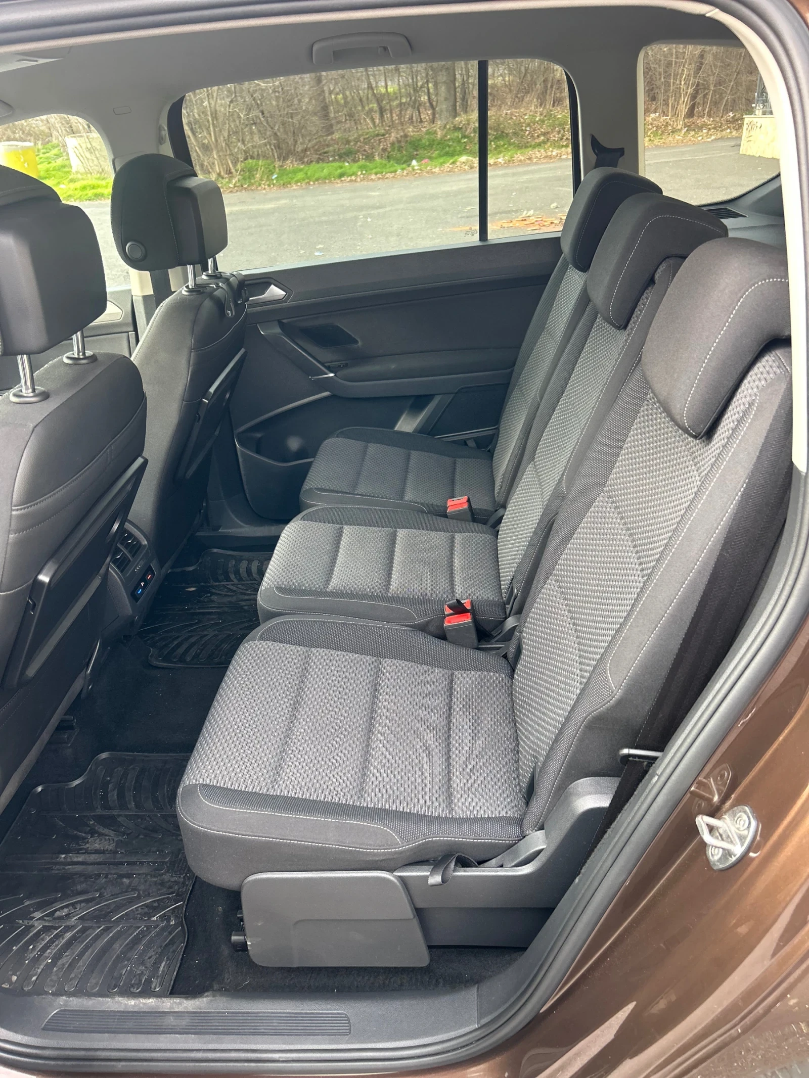 VW Touran 1.6 TDi - изображение 7