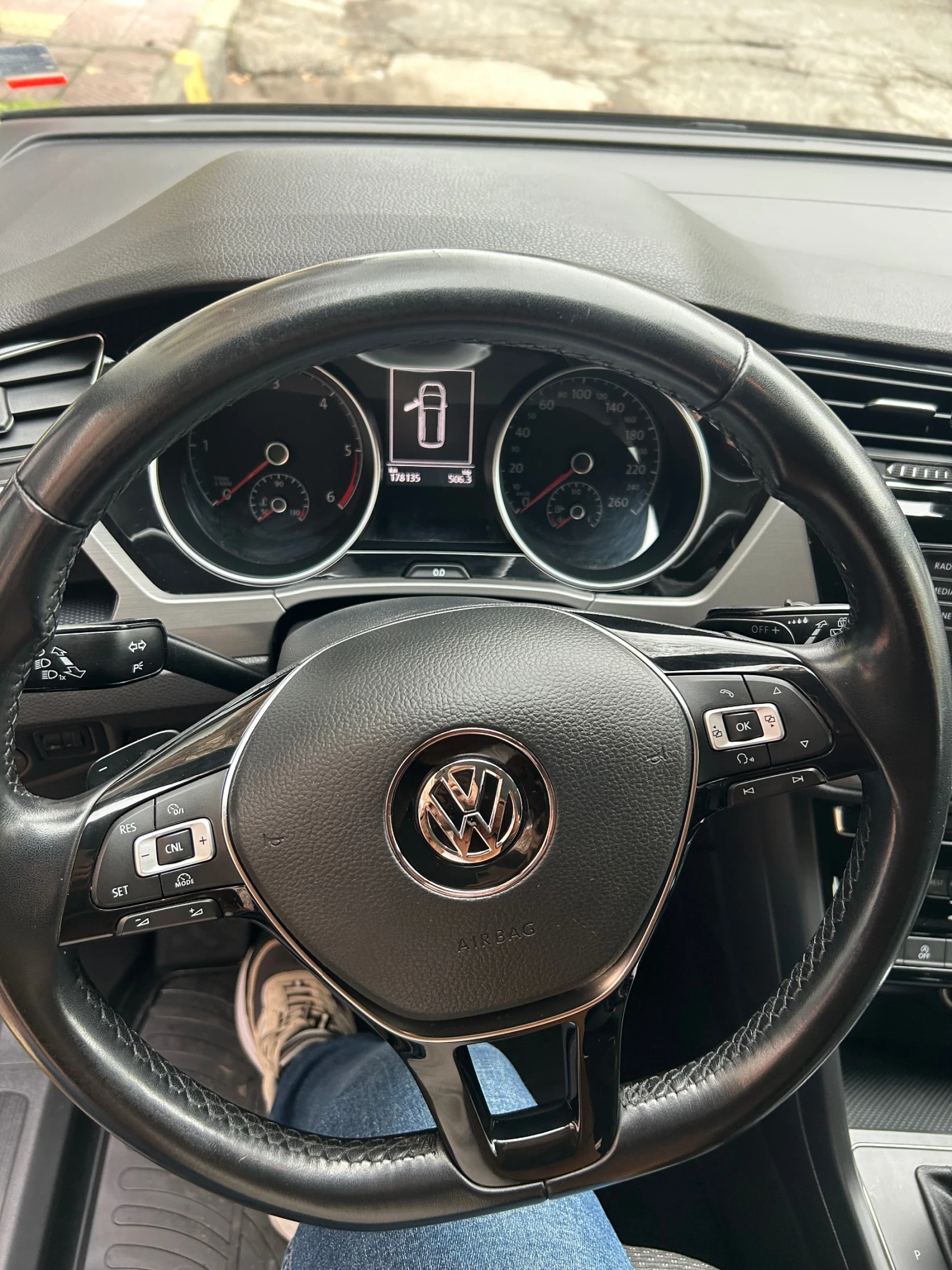 VW Touran 1.6 TDI /Nighline | Mobile.bg � ����������� 9