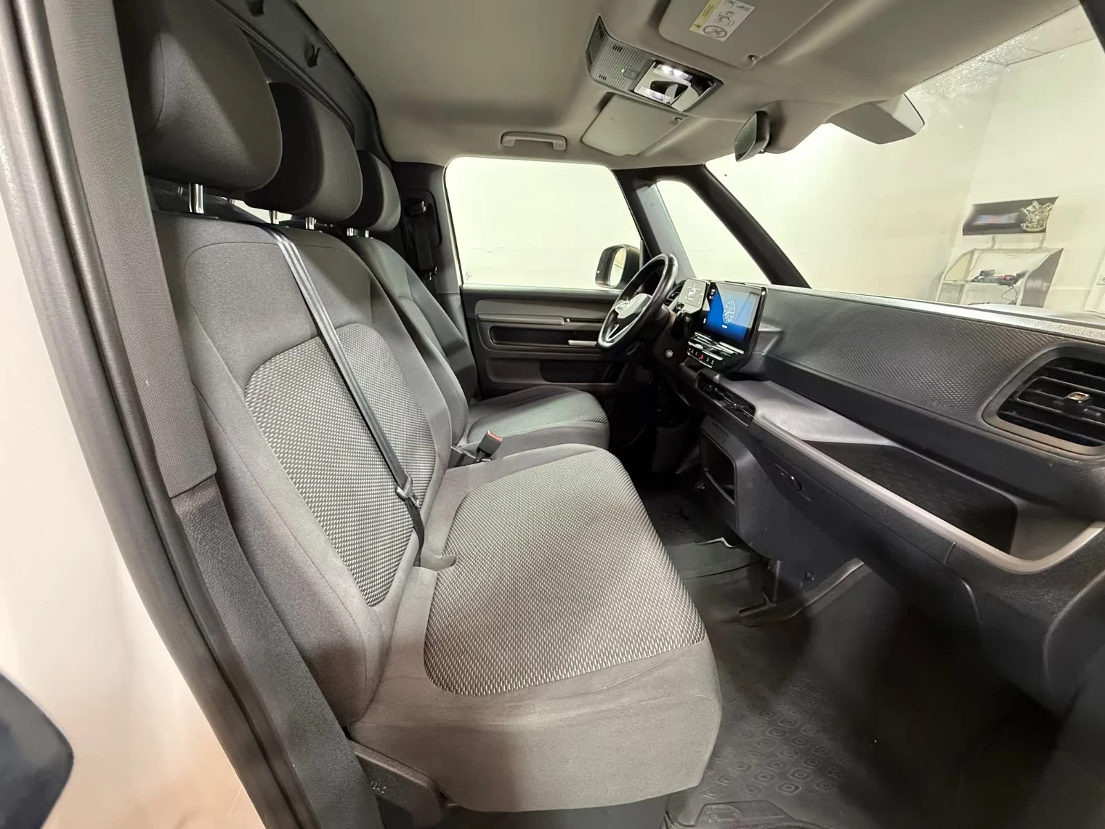 VW ID.Buzz CARGO/204HP/CAM/LED/AHK/NAVI/ACC/CPLAY/971g, снимка 10 - Автомобили и джипове - 53949263