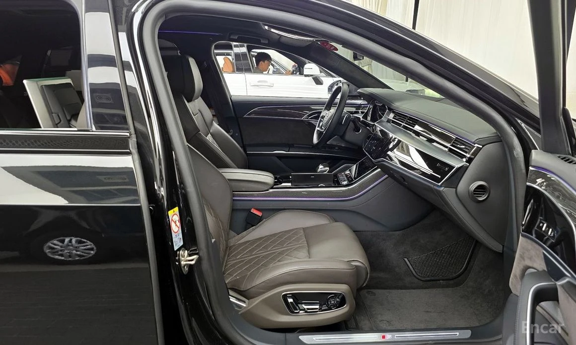 Audi A8, снимка 11 - Автомобили и джипове - 54076670