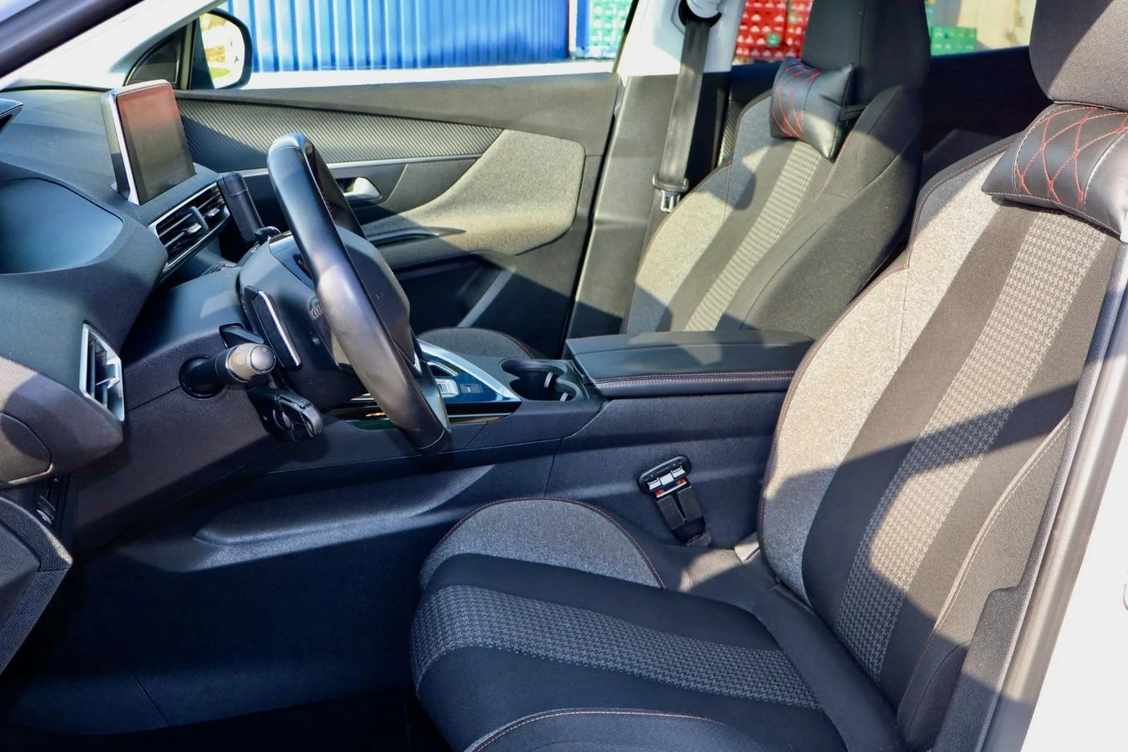 Peugeot 3008 1.2 Pure Tech, снимка 6 - Автомобили и джипове - 54385104