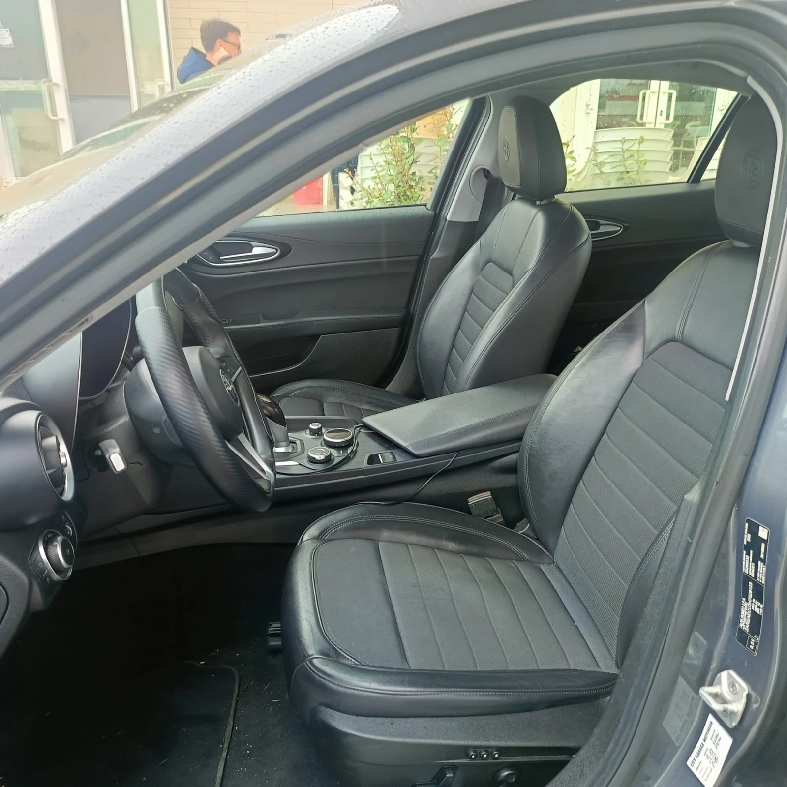 Alfa Romeo Giulia 2.2 JTD, снимка 6 - Автомобили и джипове - 54457539