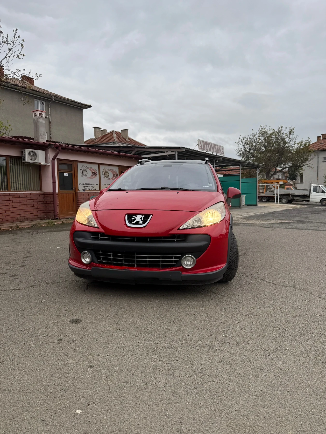 Peugeot 207 1.6 hdi, снимка 2 - Автомобили и джипове - 54609512