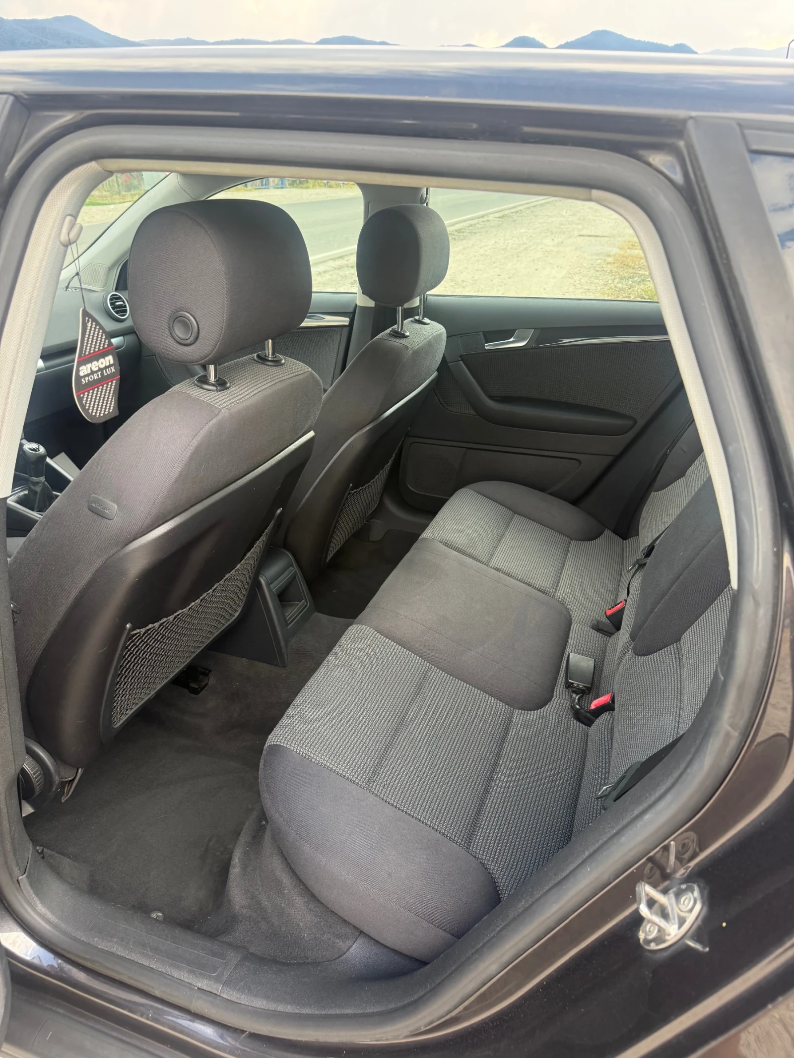 Audi A3 1.9TDI* Sportback* ЛИЗИНГ, снимка 4 - Автомобили и джипове - 55000875