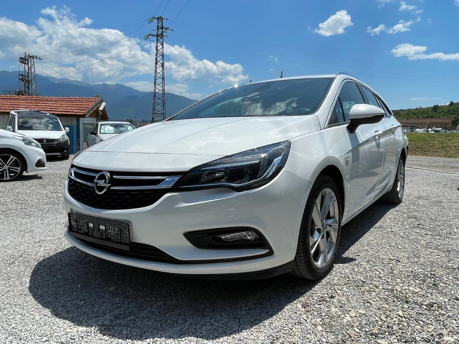 Opel Astra 1.6 CDTI Euro 6, снимка 2 - Автомобили и джипове - 55016518
