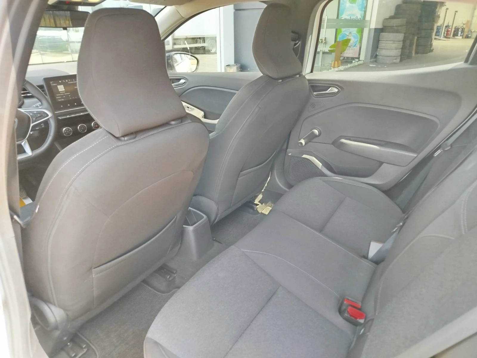 Renault Clio 1.0 TCe/90 к.с., снимка 14 - Автомобили и джипове - 55376901