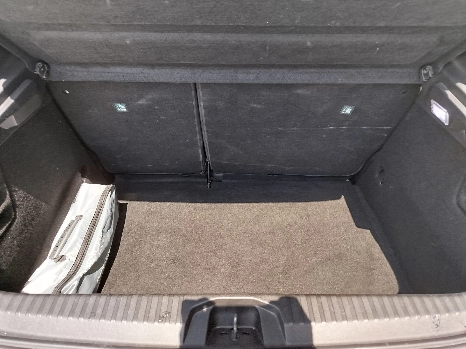 Renault Clio 1.0 TCe/90 к.с., снимка 9 - Автомобили и джипове - 55376901