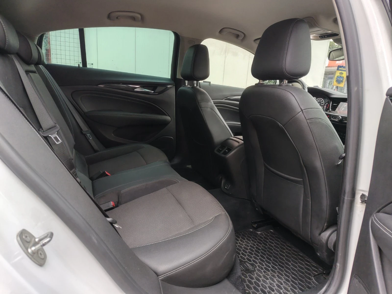 Opel Insignia Еxclusive, снимка 11 - Автомобили и джипове - 55421324