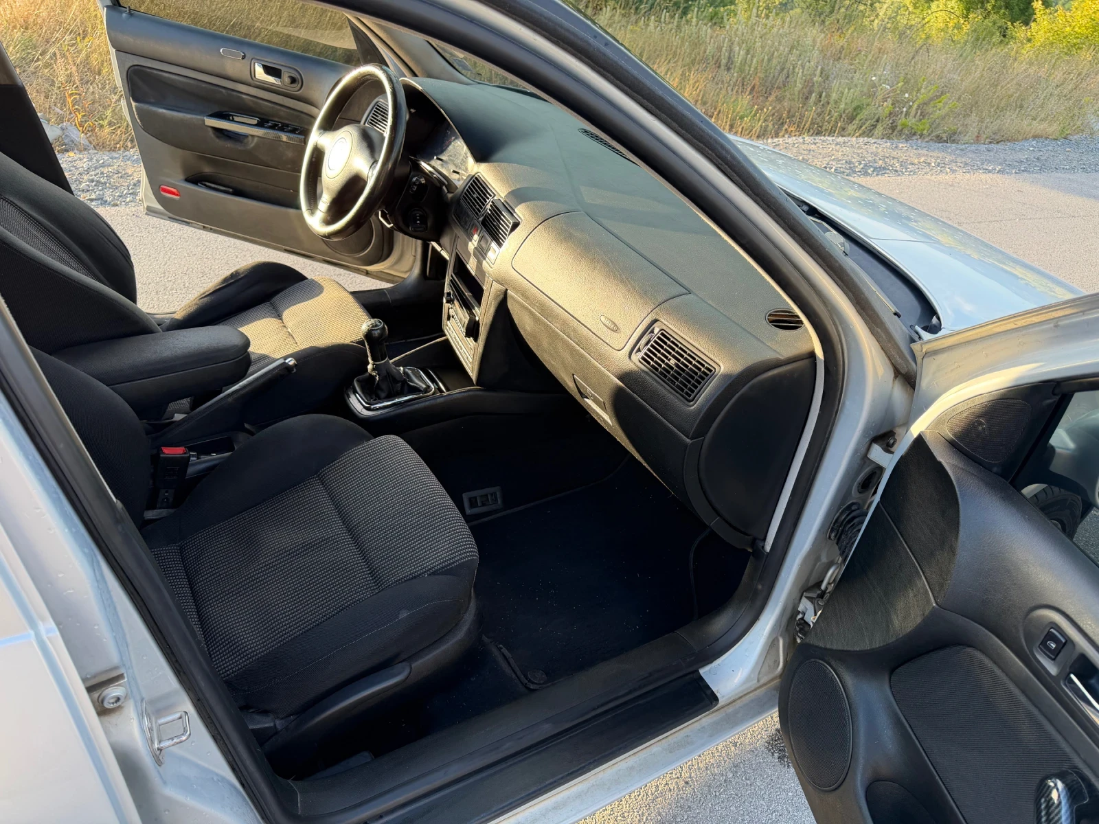 VW Golf, снимка 16 - Автомобили и джипове - 55565295