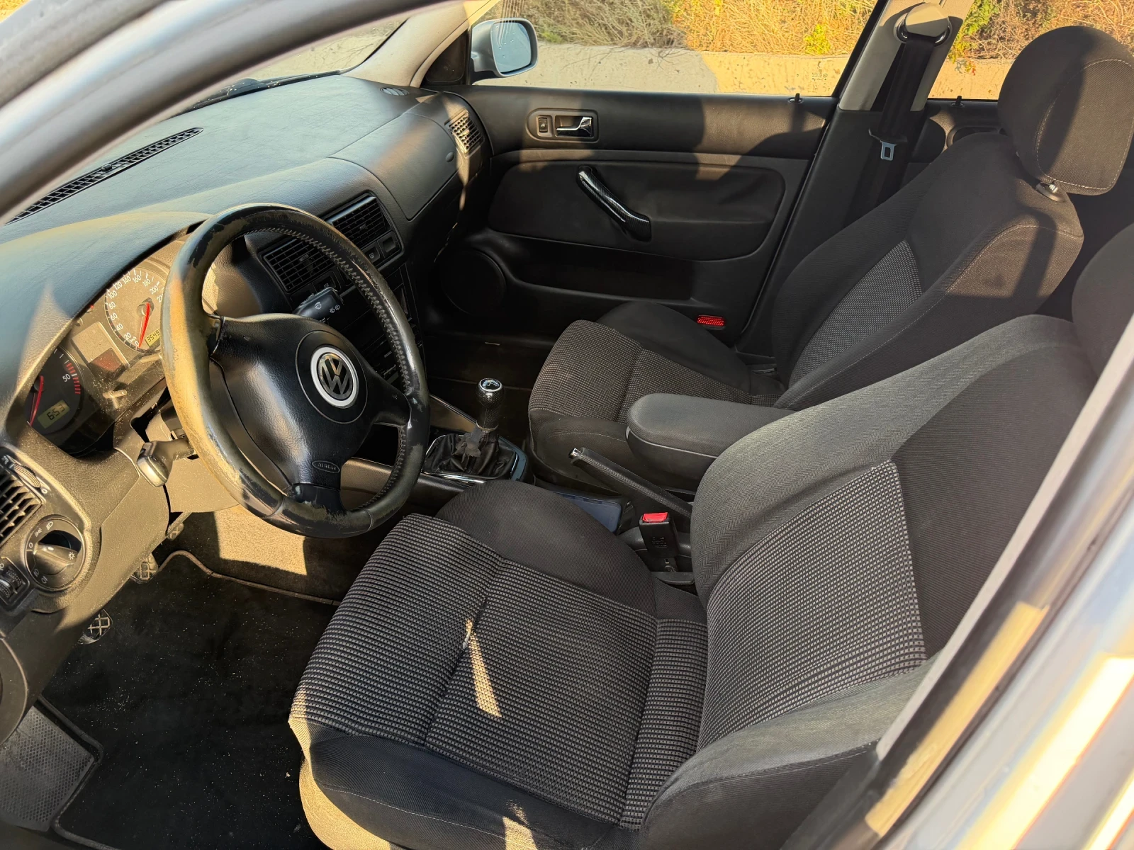 VW Golf, снимка 11 - Автомобили и джипове - 55565295