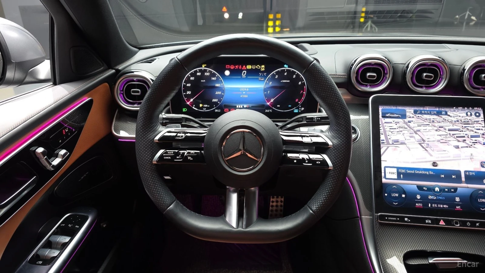 Mercedes-Benz C 300 4MATIC/AMG-LINE/FULL-ASSISTS/BURMESTER/SUNROOF, снимка 7 - Автомобили и джипове - 55615055