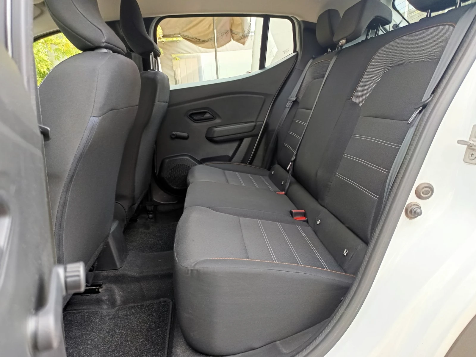 Dacia Sandero Stepway/1.0Tce/ 100к.с./ LPG, снимка 15 - Автомобили и джипове - 55925471