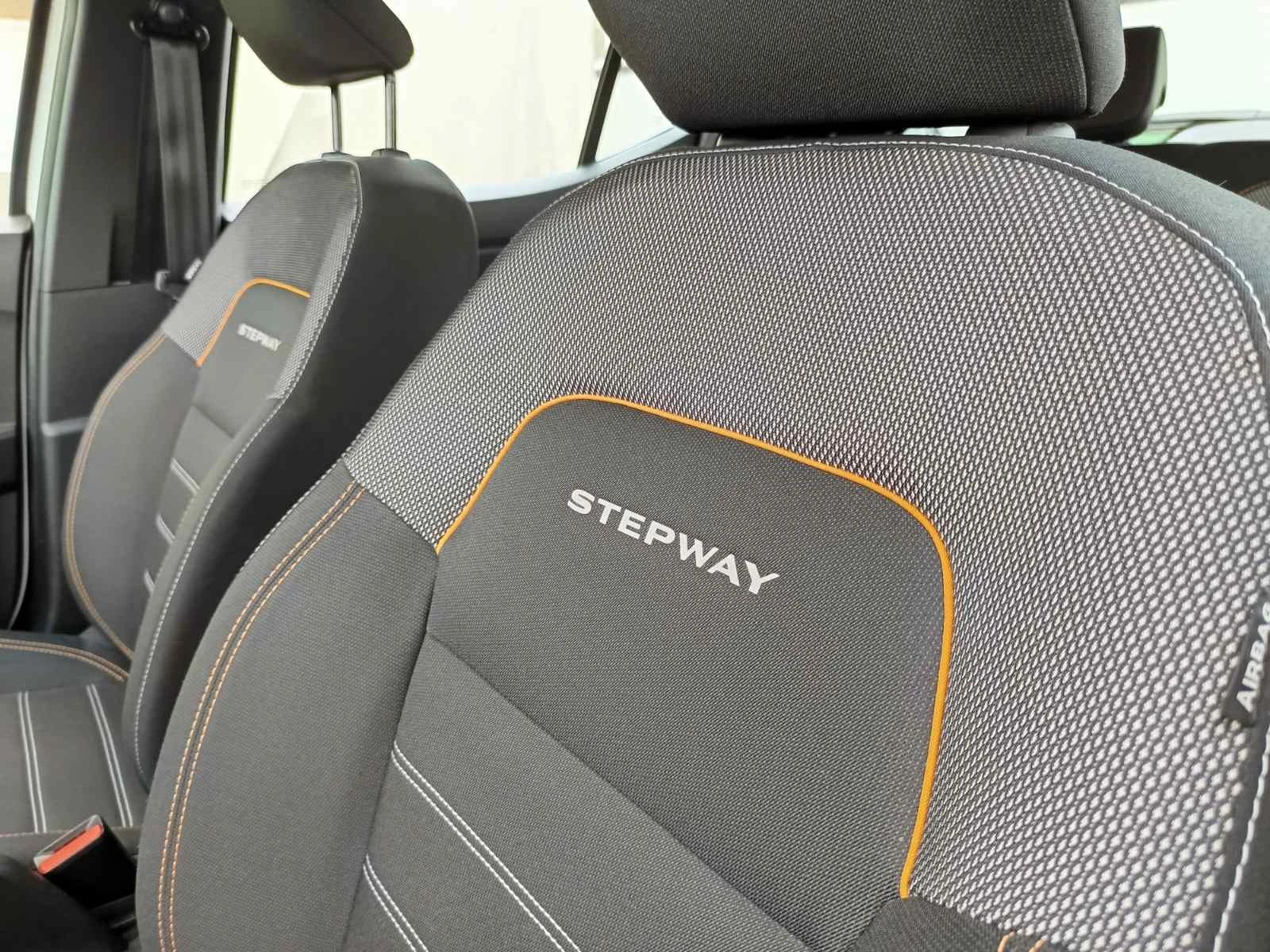 Dacia Sandero Stepway/1.0Tce/ 100к.с./ LPG, снимка 12 - Автомобили и джипове - 55925471