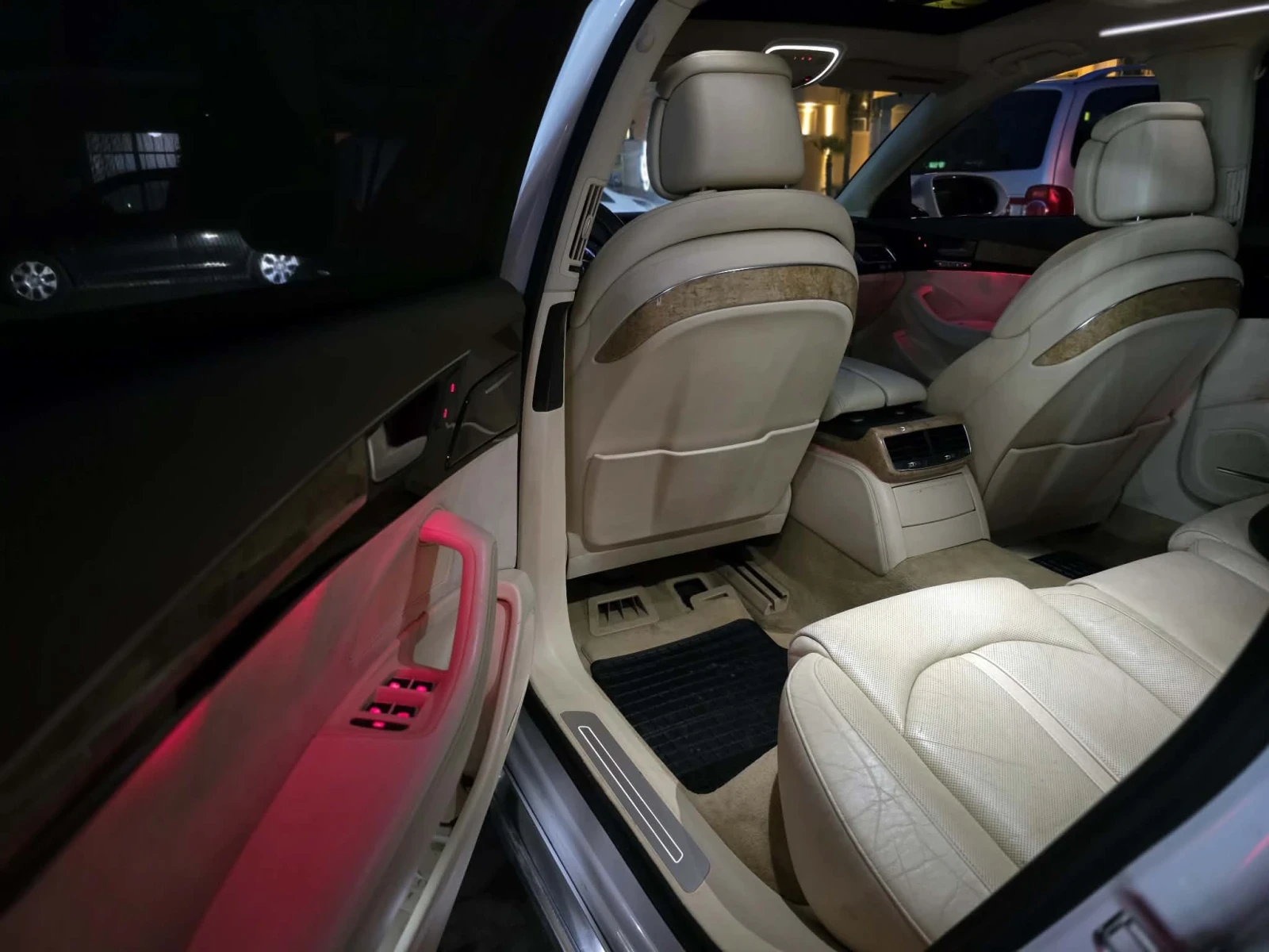 Audi A8 A8 Long 4.2 benzin, снимка 8 - Автомобили и джипове - 56111942
