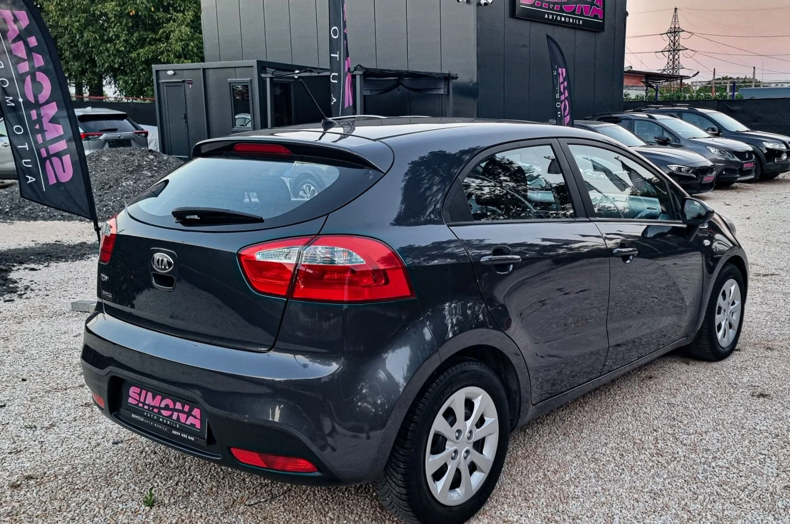 Kia Rio 1.2i Active, снимка 4 - Автомобили и джипове - 56155351