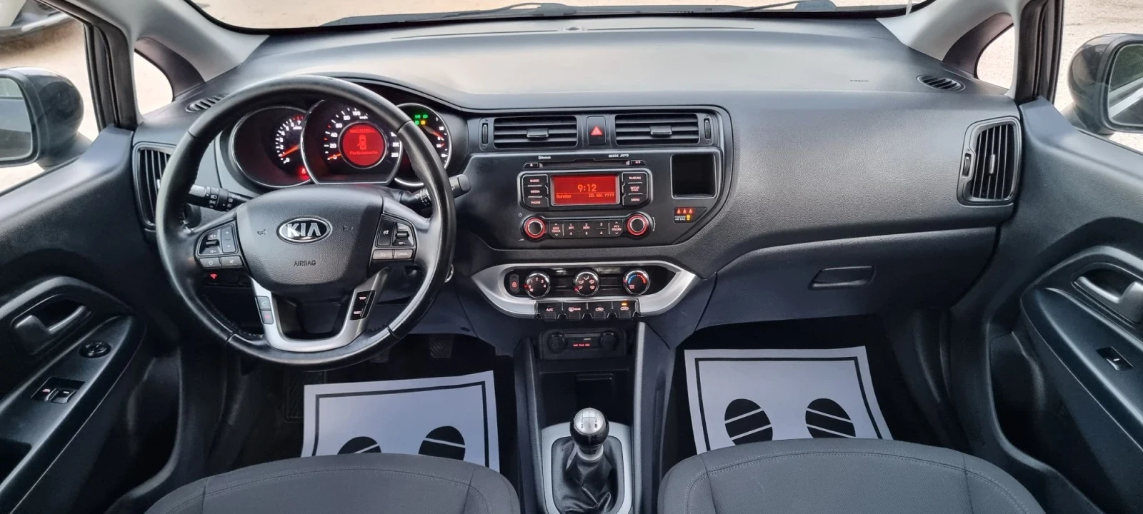 Kia Rio 1.2i Active, снимка 9 - Автомобили и джипове - 56155351