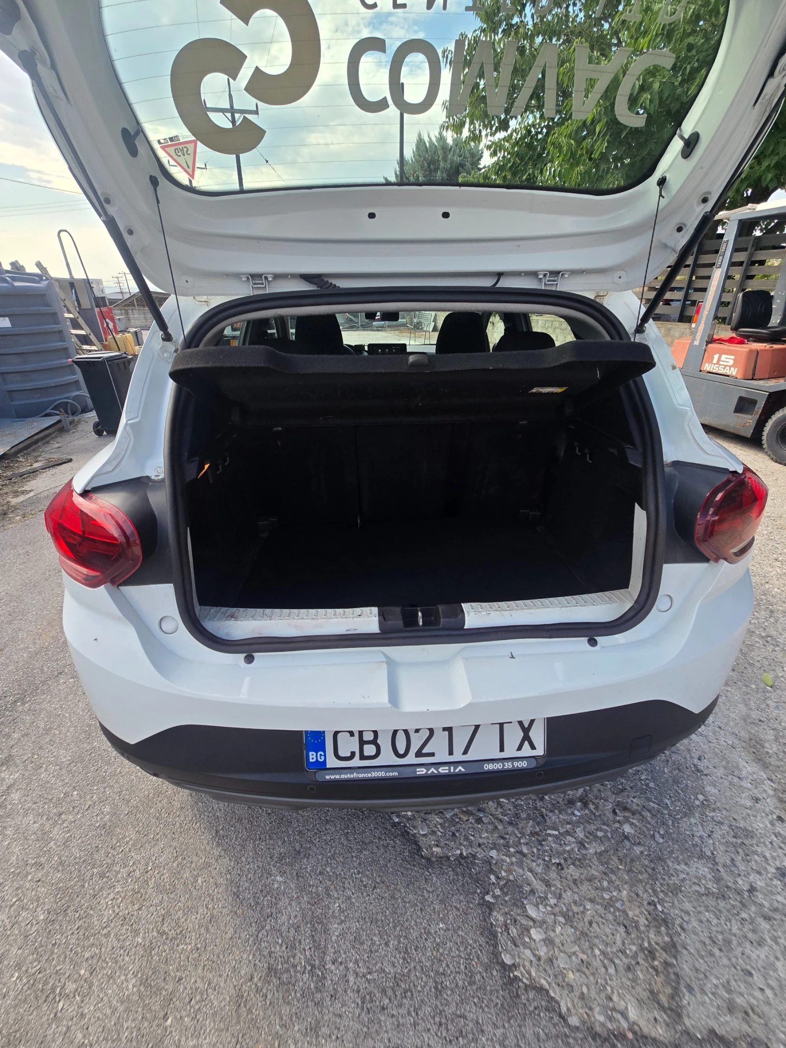 Dacia Sandero, снимка 5 - Автомобили и джипове - 56180170