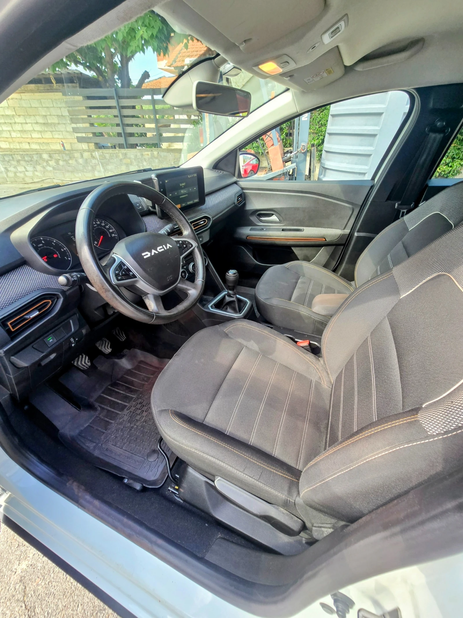Dacia Sandero, снимка 7 - Автомобили и джипове - 56180170