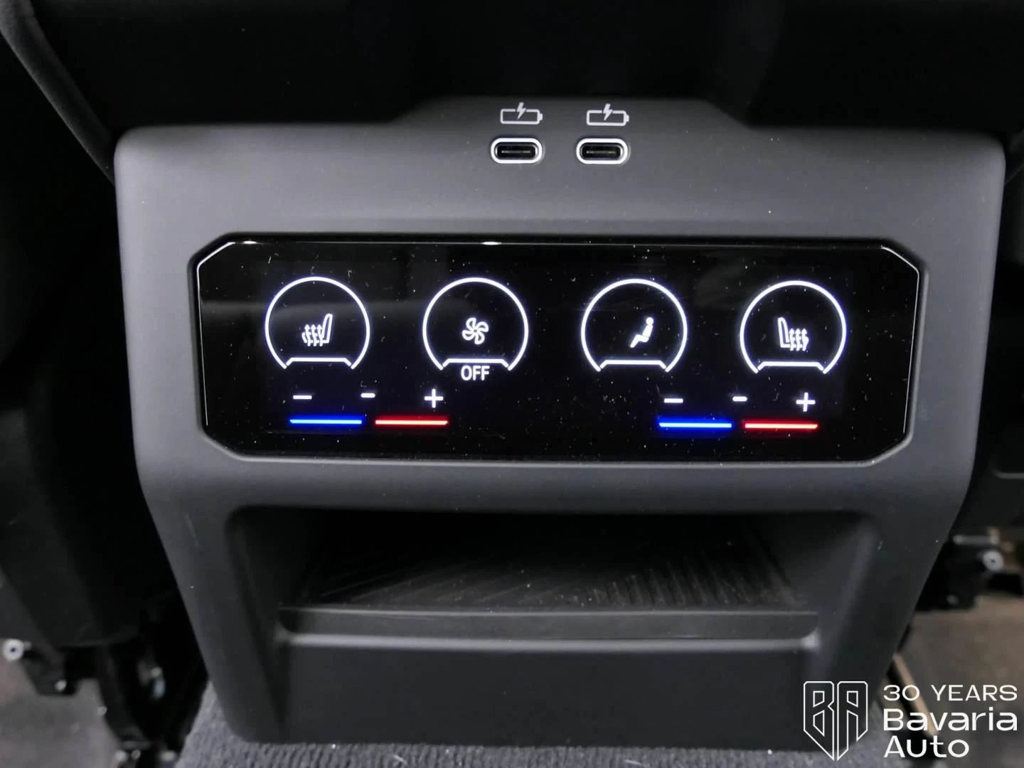 BMW 520 d xDrive Touring Steptronic, снимка 13 - Автомобили и джипове - 56235506