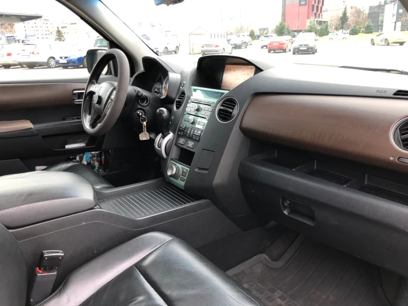 Honda Pilot 3.5i-GAZ-FULL!!!, снимка 11 - Автомобили и джипове - 48290668