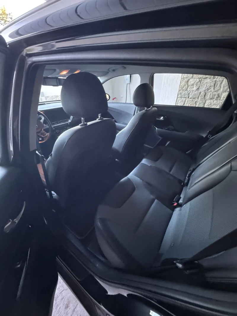 Kia Niro е-Ниро 64кв/ч 204кс в гаранция! , снимка 6 - Автомобили и джипове - 51537191