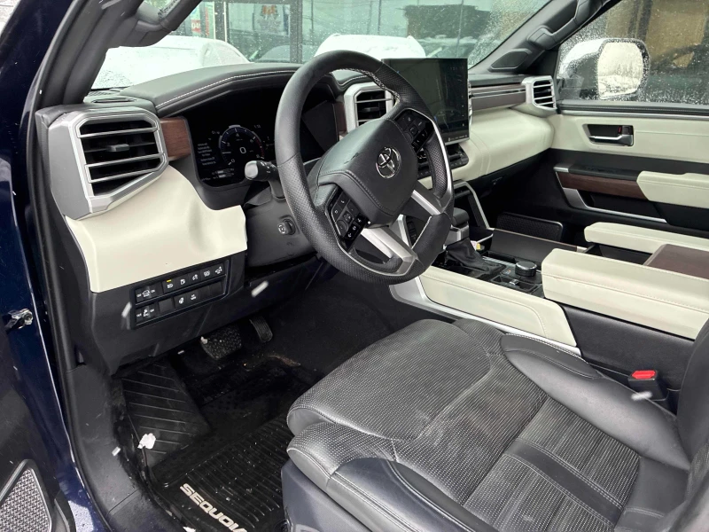 Toyota Sequoia * CAPSTONE* CARFAX * БЕЗ ПЪРВОНАЧАЛНА ВНОСКА, снимка 6 - Автомобили и джипове - 52751863