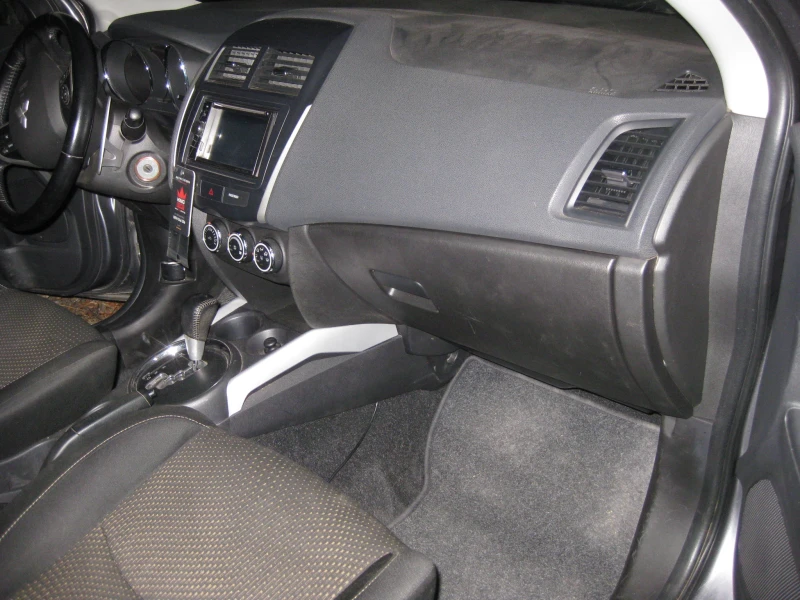 Mitsubishi ASX, снимка 14 - Автомобили и джипове - 53037016