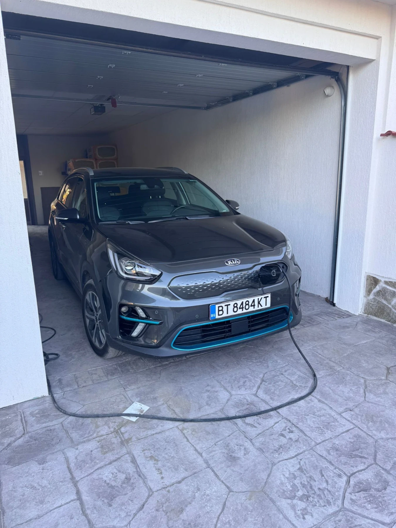 Kia Niro е-Ниро 64кв/ч 204кс в гаранция! , снимка 1