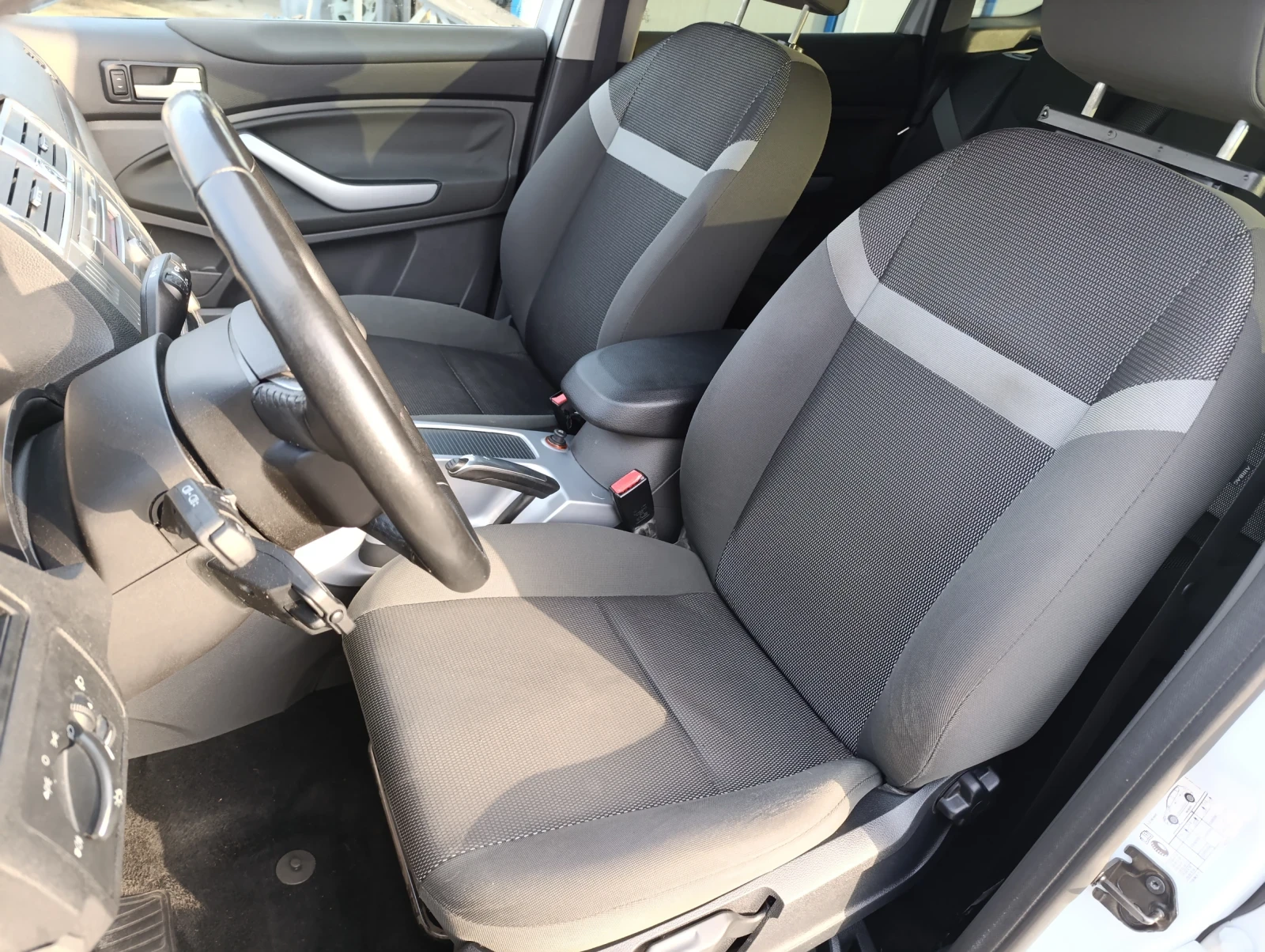 Ford Kuga 2.0 TDCi Trend - изображение 6