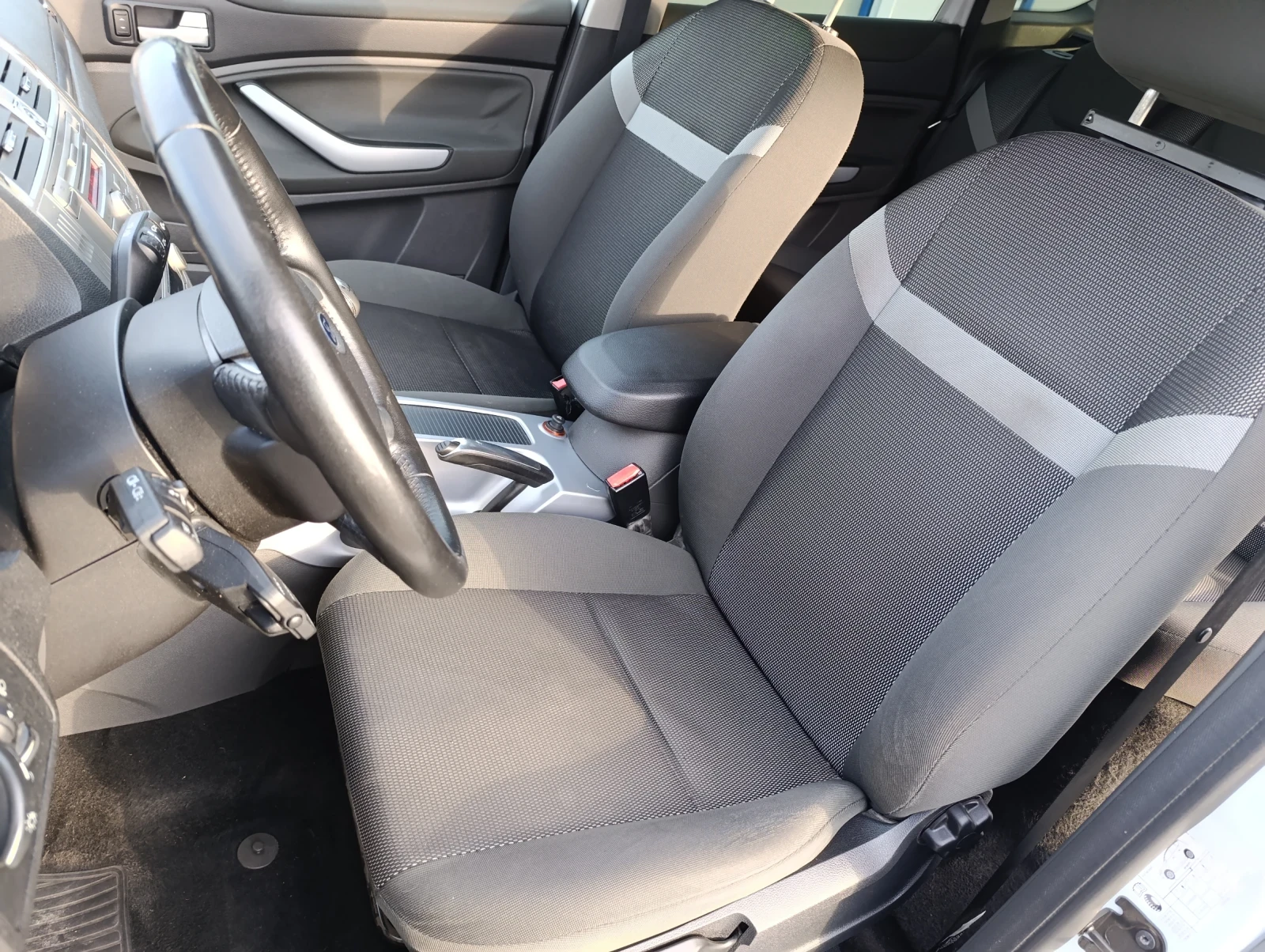 Ford Kuga 2.0 TDCi Trend - изображение 7