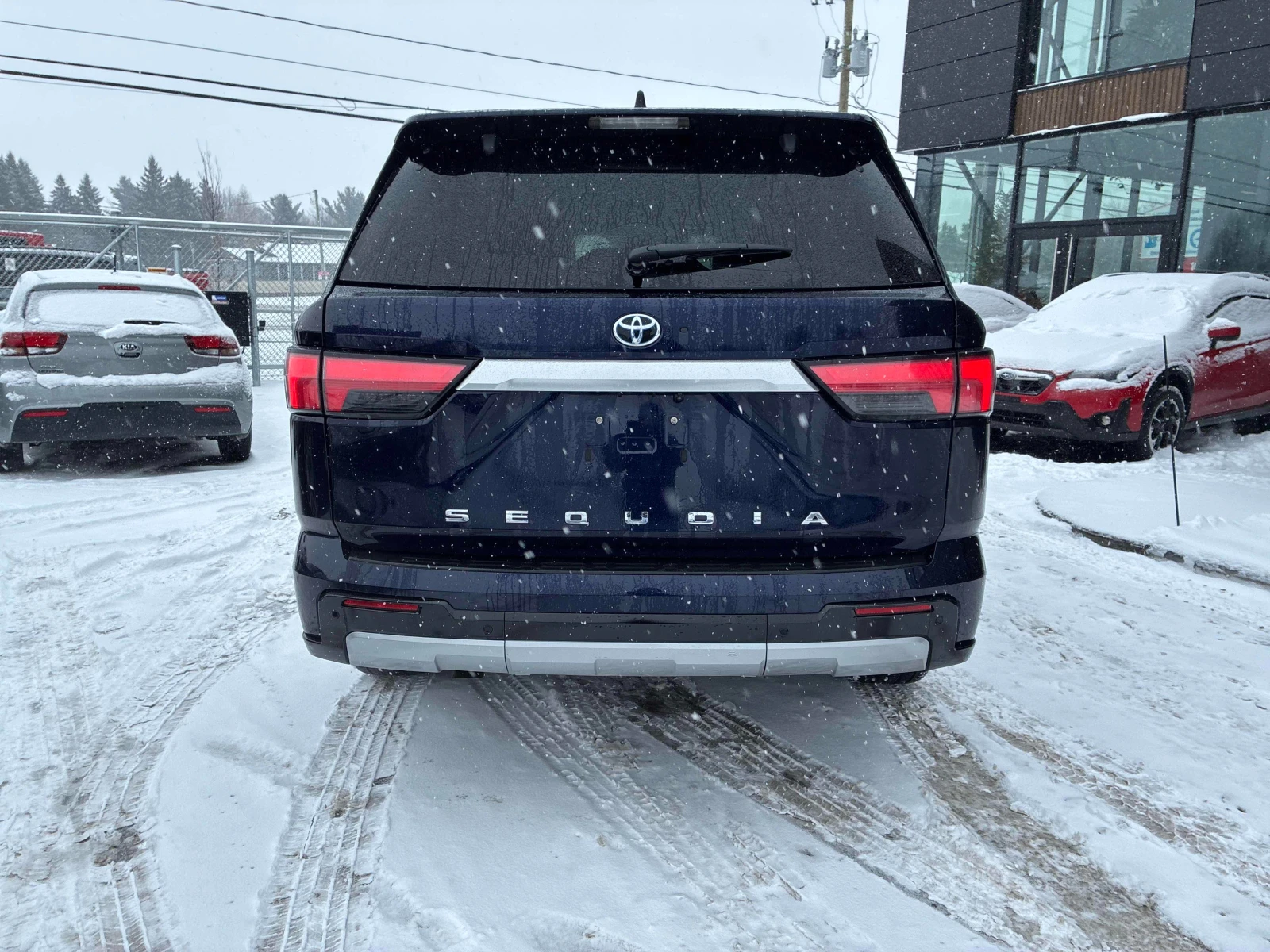 Toyota Sequoia * CAPSTONE* CARFAX * ��� ������������ ������ | Mobile.bg � ����������� 5