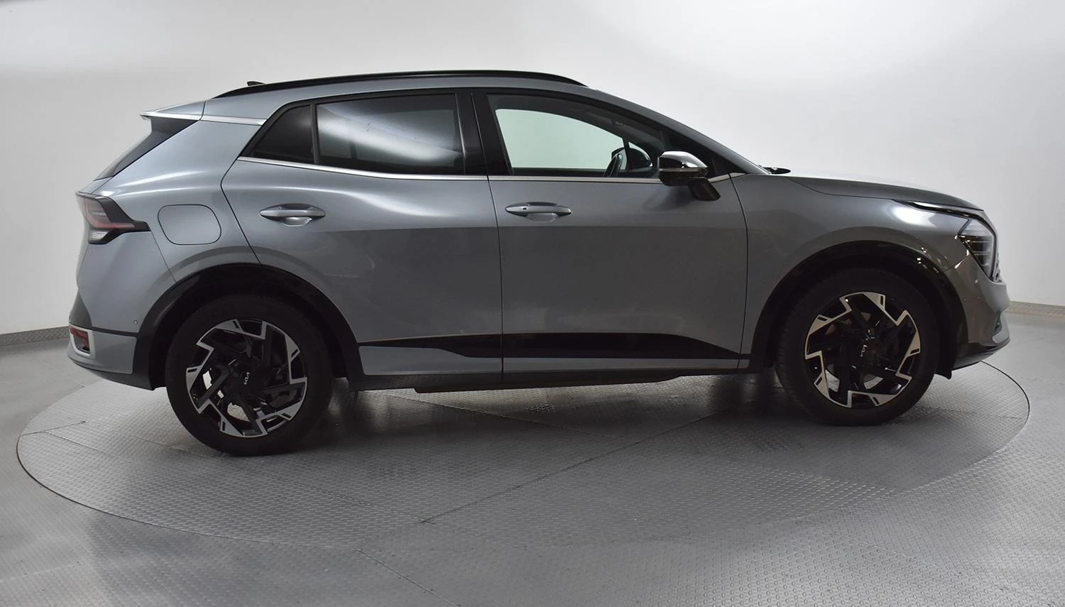 Kia Sportage 1.6 Plug-In* GT-LINE* 360 CAM* 4WD* DISTR* KAYLESS - изображение 3