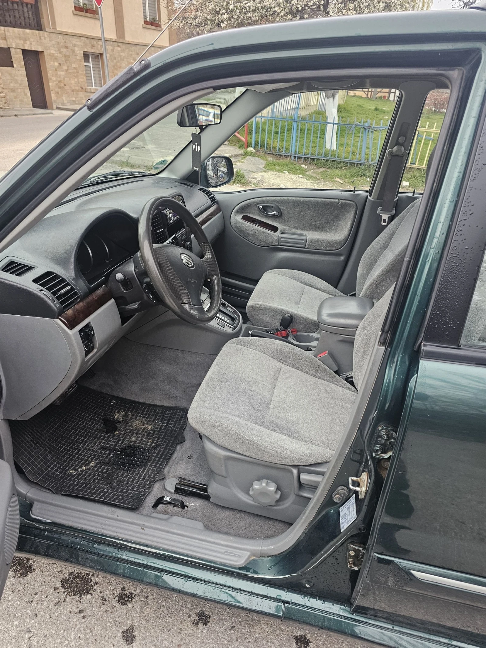 Suzuki Grand vitara, снимка 6 - Автомобили и джипове - 53906377