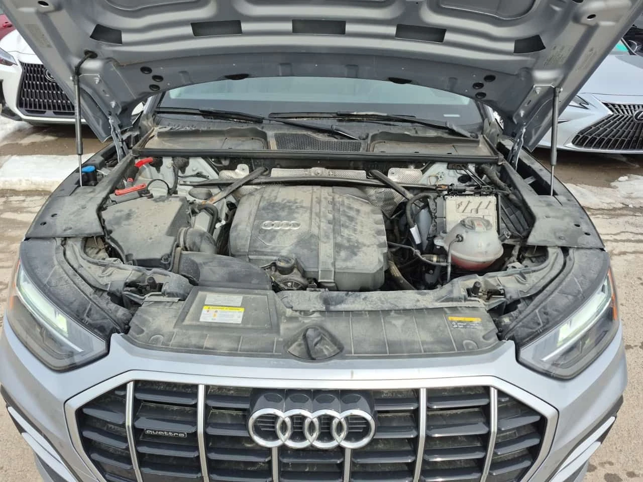Audi Q5  KOMFORT /DISTRONIC/CAMERA/ПОДГРЕВИ , снимка 17 - Автомобили и джипове - 54000826