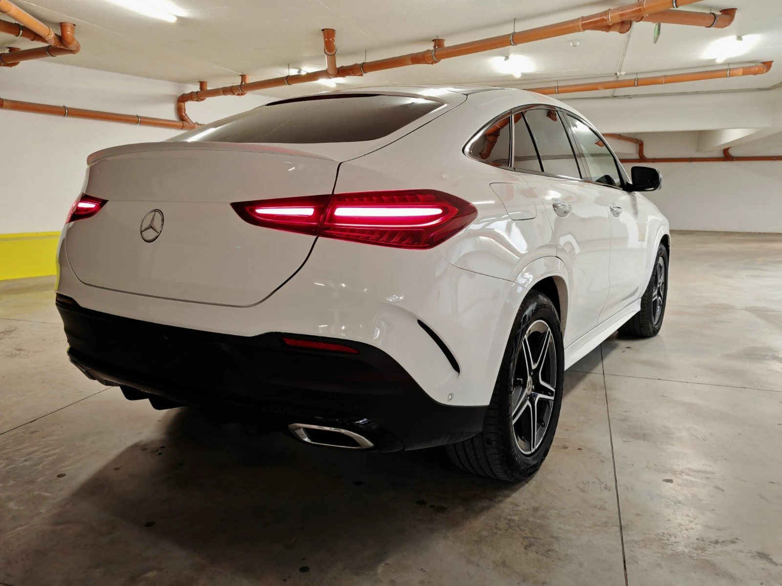 Mercedes-Benz GLE 300 УНИКАТ !AMG/ЛИЗИНГ/ ГАРАНЦИЯ , снимка 2 - Автомобили и джипове - 54232709