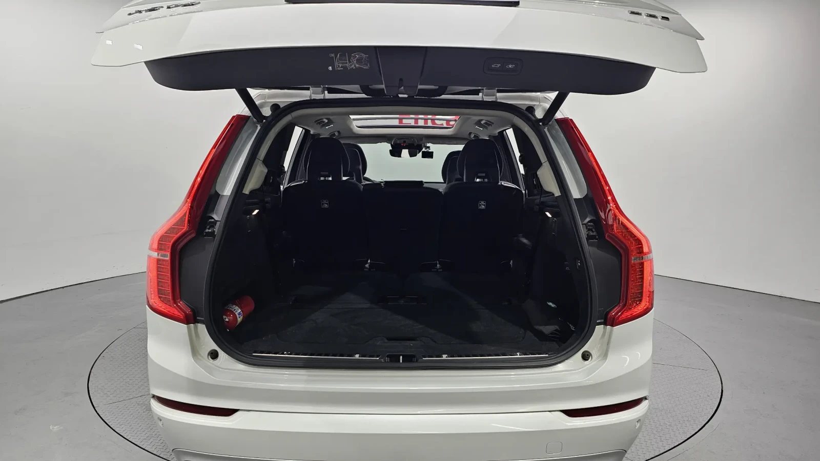 Volvo Xc90 D5 Momentum, снимка 14 - Автомобили и джипове - 54790326
