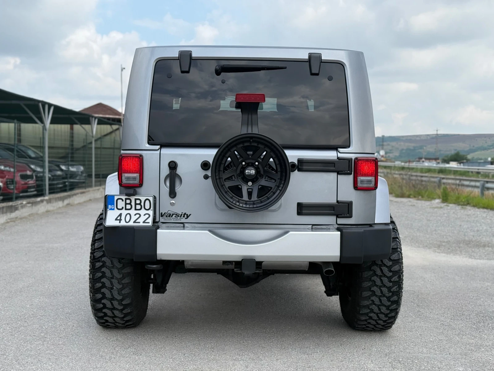 Jeep Wrangler SAHARA-TRAIL RATED-46.000км-КАТО ЧИСТО НОВ-УНИКАТ, снимка 5 - Автомобили и джипове - 55142072