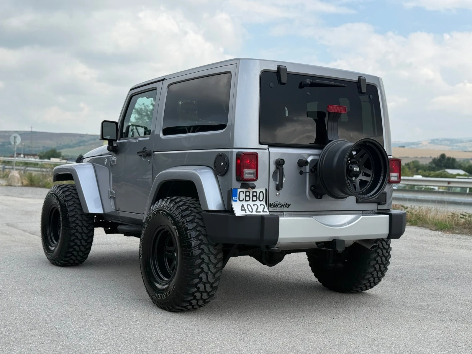Jeep Wrangler SAHARA-TRAIL RATED-46.000км-КАТО ЧИСТО НОВ-УНИКАТ, снимка 4 - Автомобили и джипове - 55142072