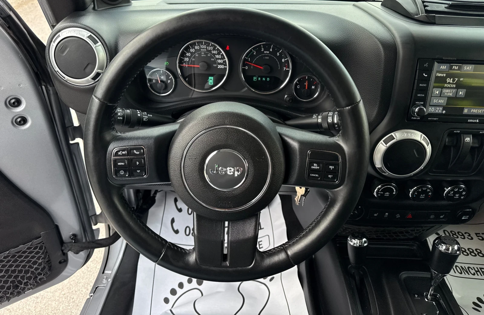 Jeep Wrangler SAHARA-TRAIL RATED-46.000км-КАТО ЧИСТО НОВ-УНИКАТ, снимка 10 - Автомобили и джипове - 55142072