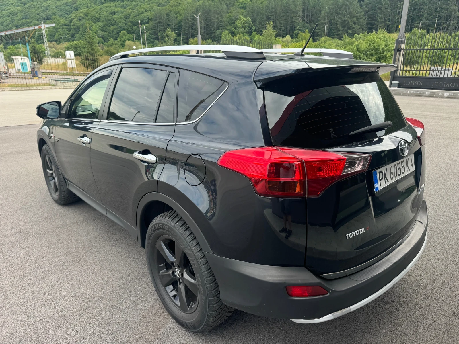 Toyota Rav4 2.2D4D-Обслужен, снимка 6 - Автомобили и джипове - 55161172