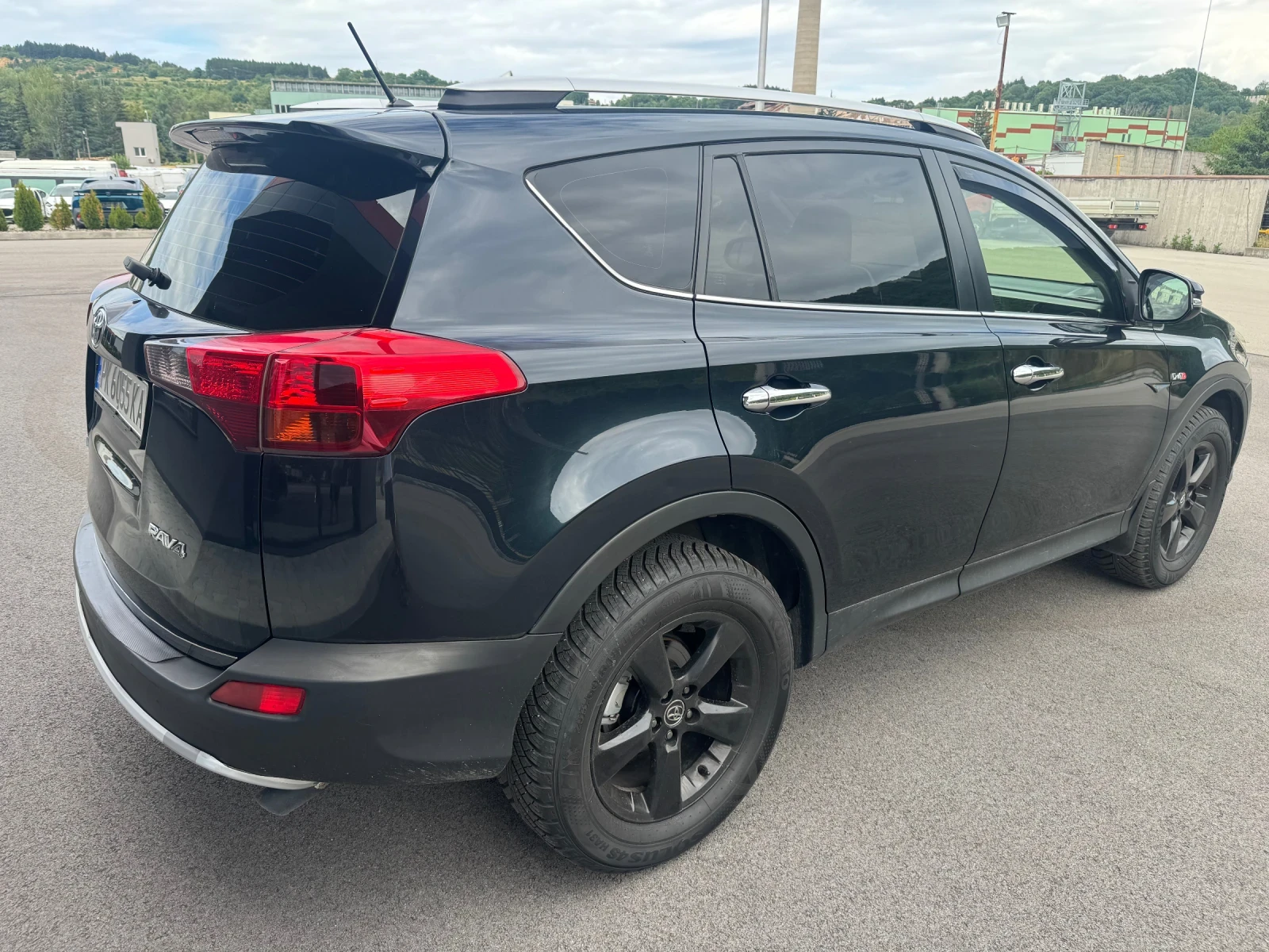 Toyota Rav4 2.2D4D-Обслужен, снимка 4 - Автомобили и джипове - 55161172