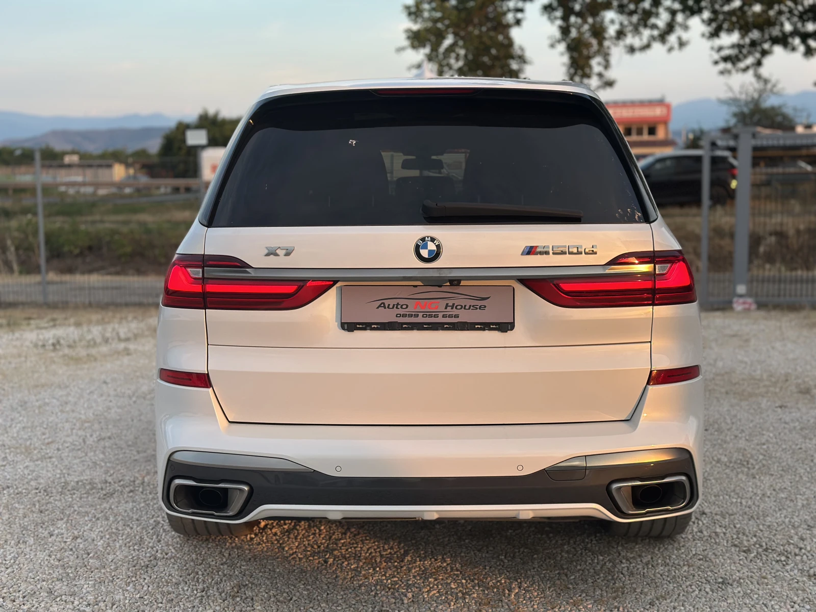BMW X7 M50d xDrive M PACK| 7 SEATS| TV| HARMON KARDON| FU, снимка 5 - Автомобили и джипове - 55186508