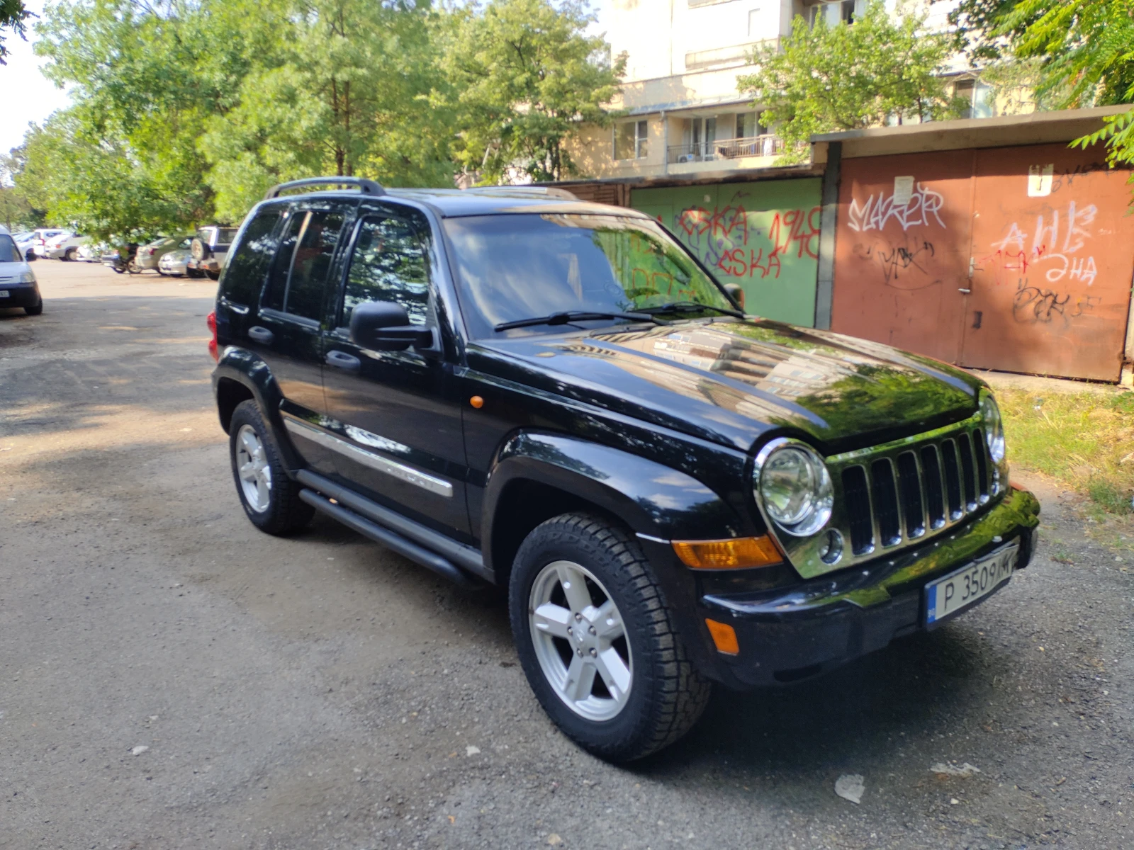 Jeep Cherokee III KJ 2.8 CRD, снимка 2 - Автомобили и джипове - 55338047