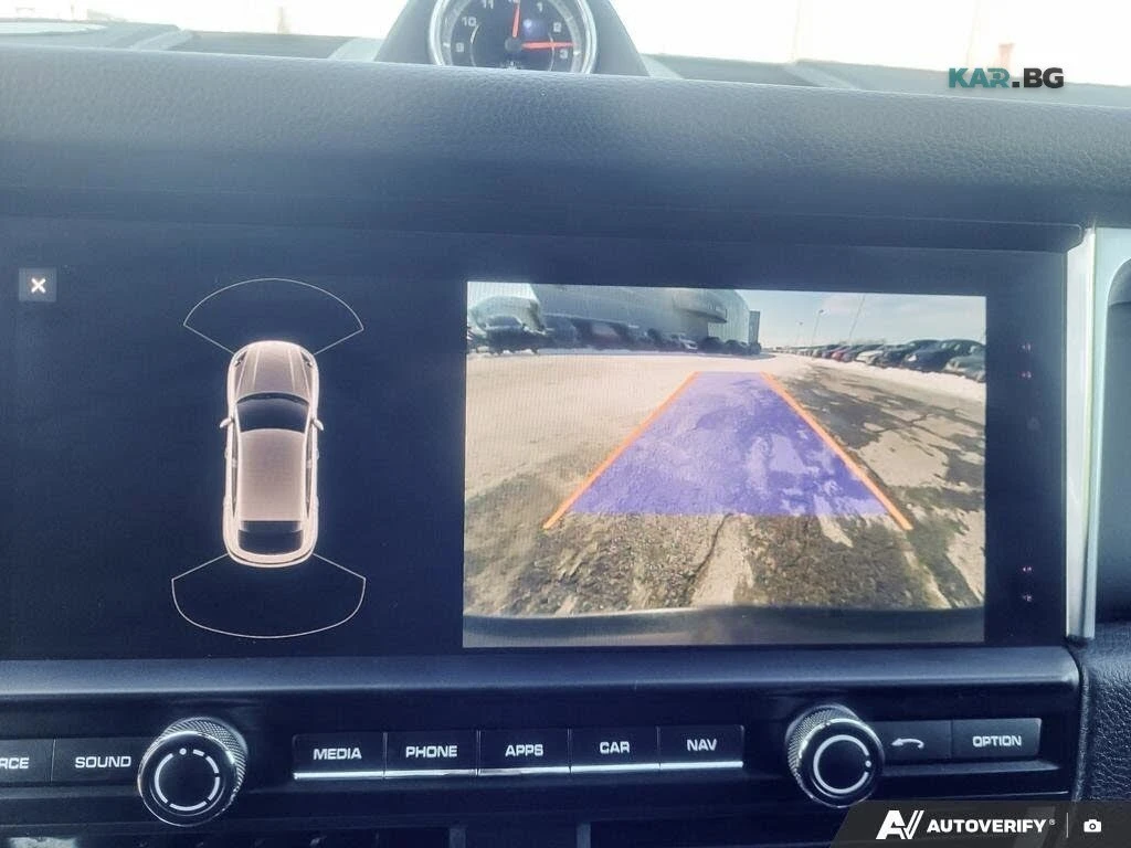 Porsche Macan * PANORAMA *  AвтоКредит * (ЦЕНА ДО БГ), снимка 14 - Автомобили и джипове - 55356050