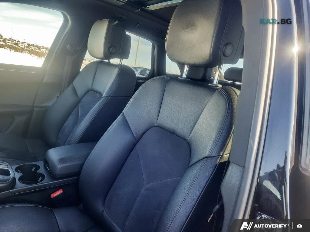Porsche Macan * PANORAMA *  AвтоКредит * (ЦЕНА ДО БГ), снимка 11 - Автомобили и джипове - 55356050