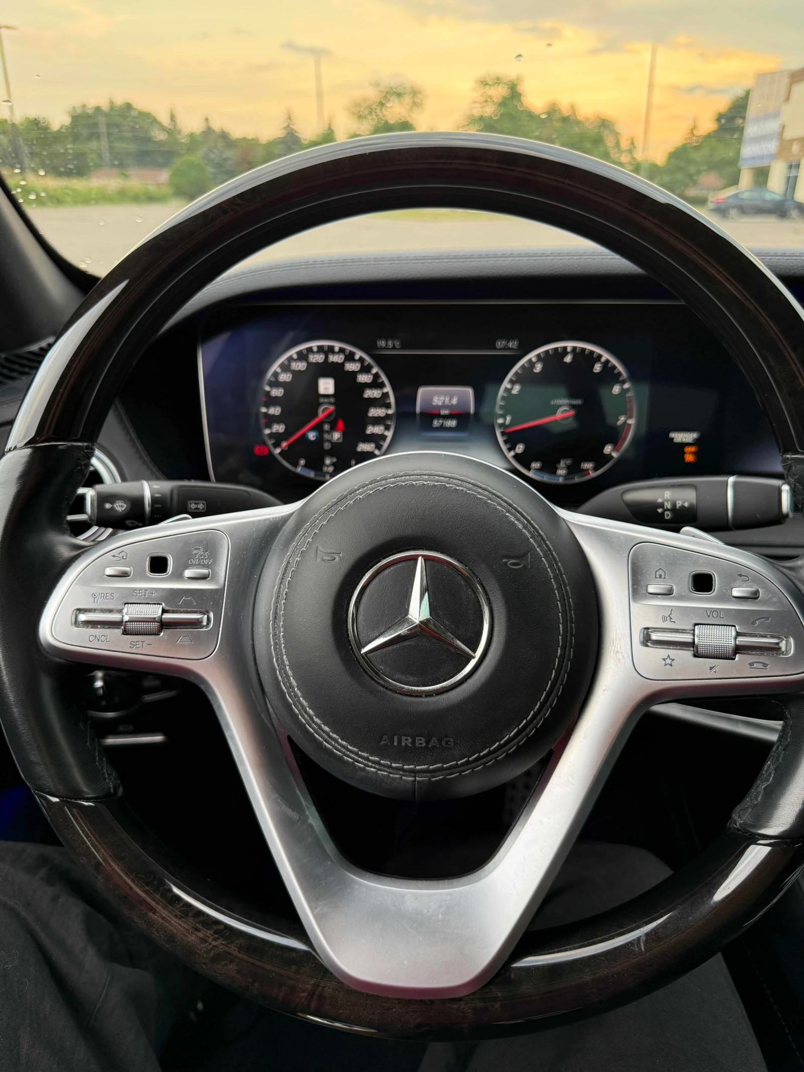 Mercedes-Benz S 400 4.0L 8cyl AWD, снимка 9 - Автомобили и джипове - 55475527