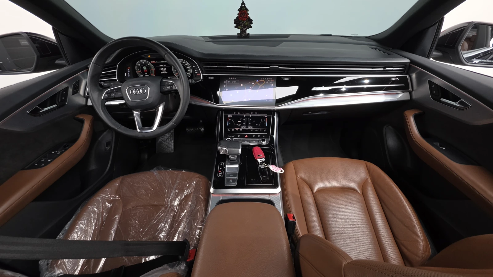Audi Q8 45 TDI quattro* ЕЛ. БАГАЖНИК* HUD* КРАЙНА ЦЕНА, снимка 7 - Автомобили и джипове - 55496040