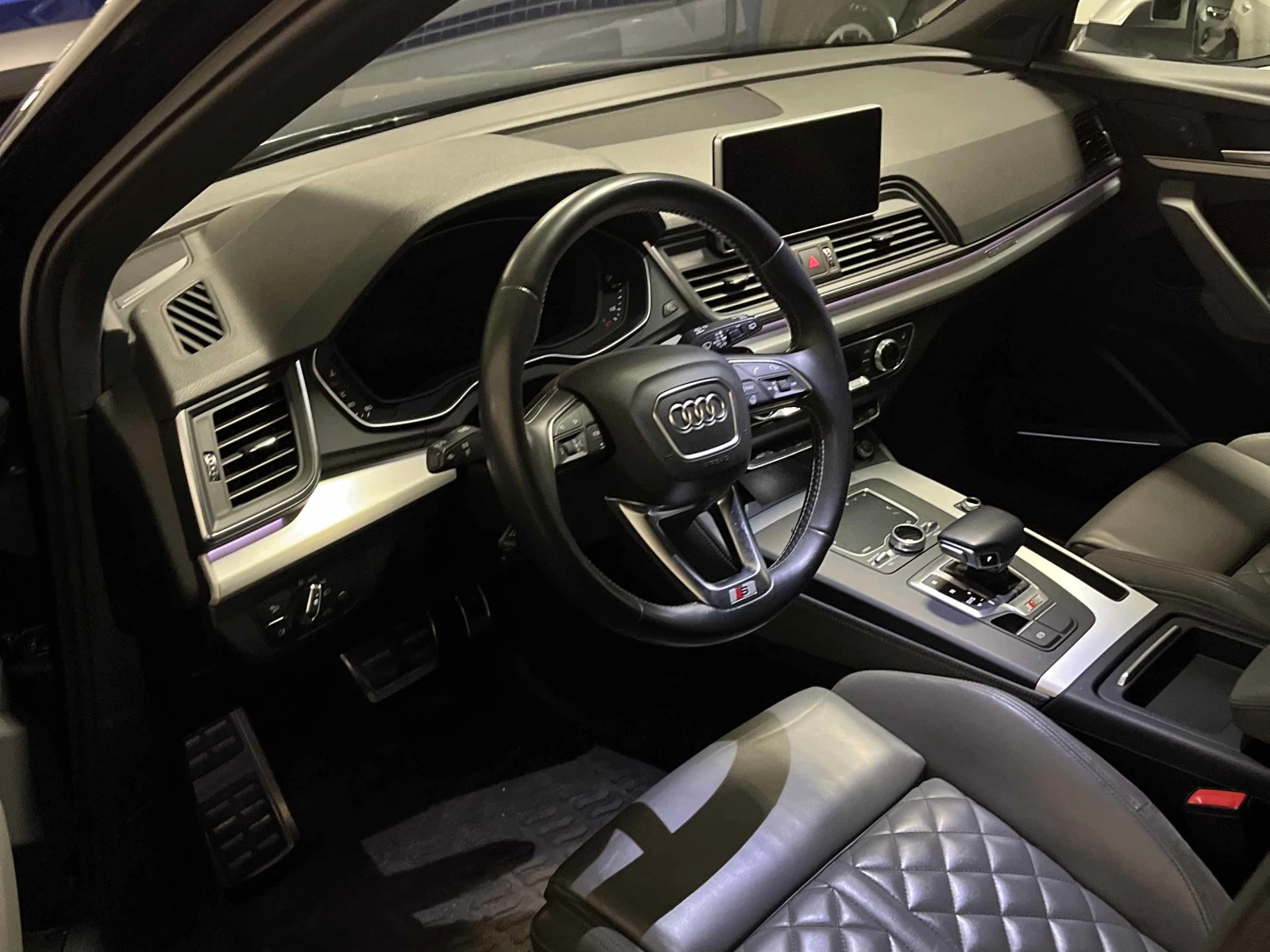 Audi SQ5 * Technik * CARFAX * ОТ ПРЕДСТАВИТЕЛСТВО * , снимка 5 - Автомобили и джипове - 55842354